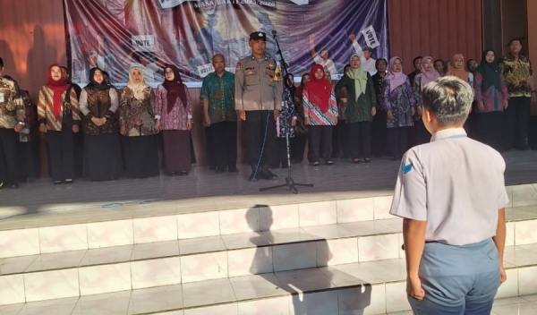 APEL PENGUATAN PENDIDIKAN KARAKTER DI SMA N 1 BAE KUDUS